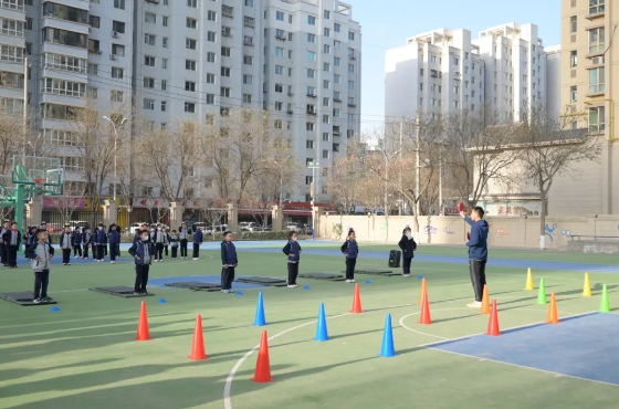 体育课堂展风采 共研共进共成长 | 兰州东方学校（小学部）与安宁区海亮小学开展一体化办学体育集体教研活动纪实