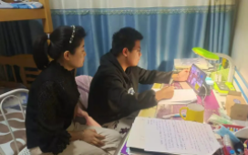 线上考试进行时 家长监考已就位 | 兰州东方中学组织开展线上模拟考试