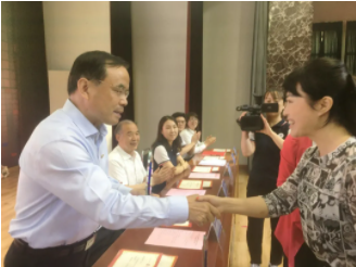 兰州东方中学第四届“东方好家长”表彰大会暨2022届高三启动仪式