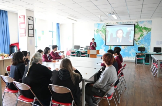 Lanzhou Oriental International Secondary School The founding ceremony of the Stu
