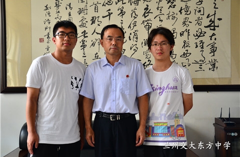 我们是北大清华学子，我们也是东方人
