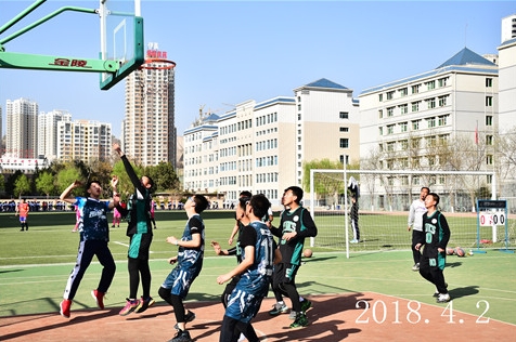 兰州交大东方中学体育文化活动月拉开帷幕