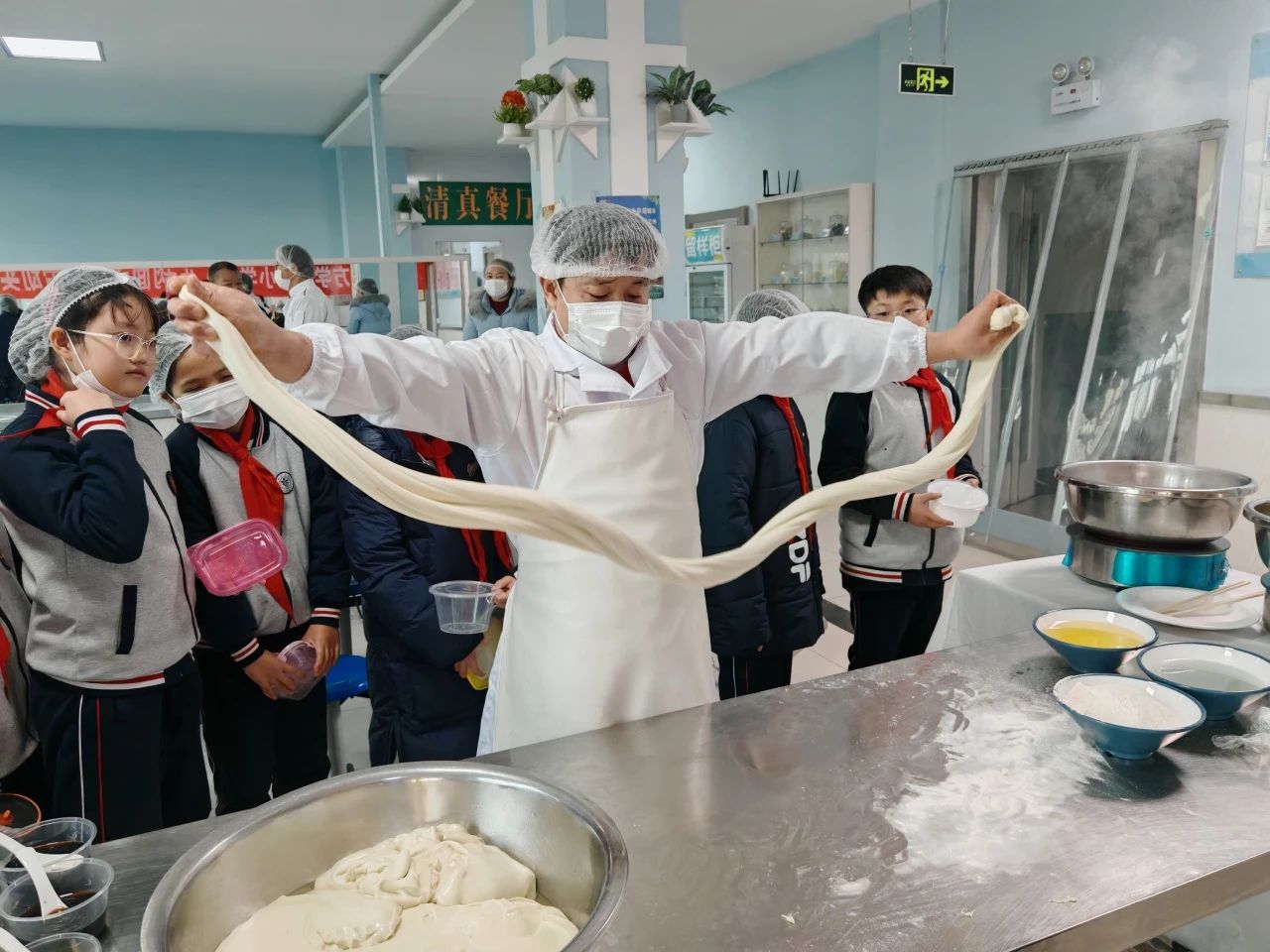 研非遗牛肉面之妙 悟本土文化之美 | 兰州东方学校（小学部）牛肉面进校园劳动实践活动纪实