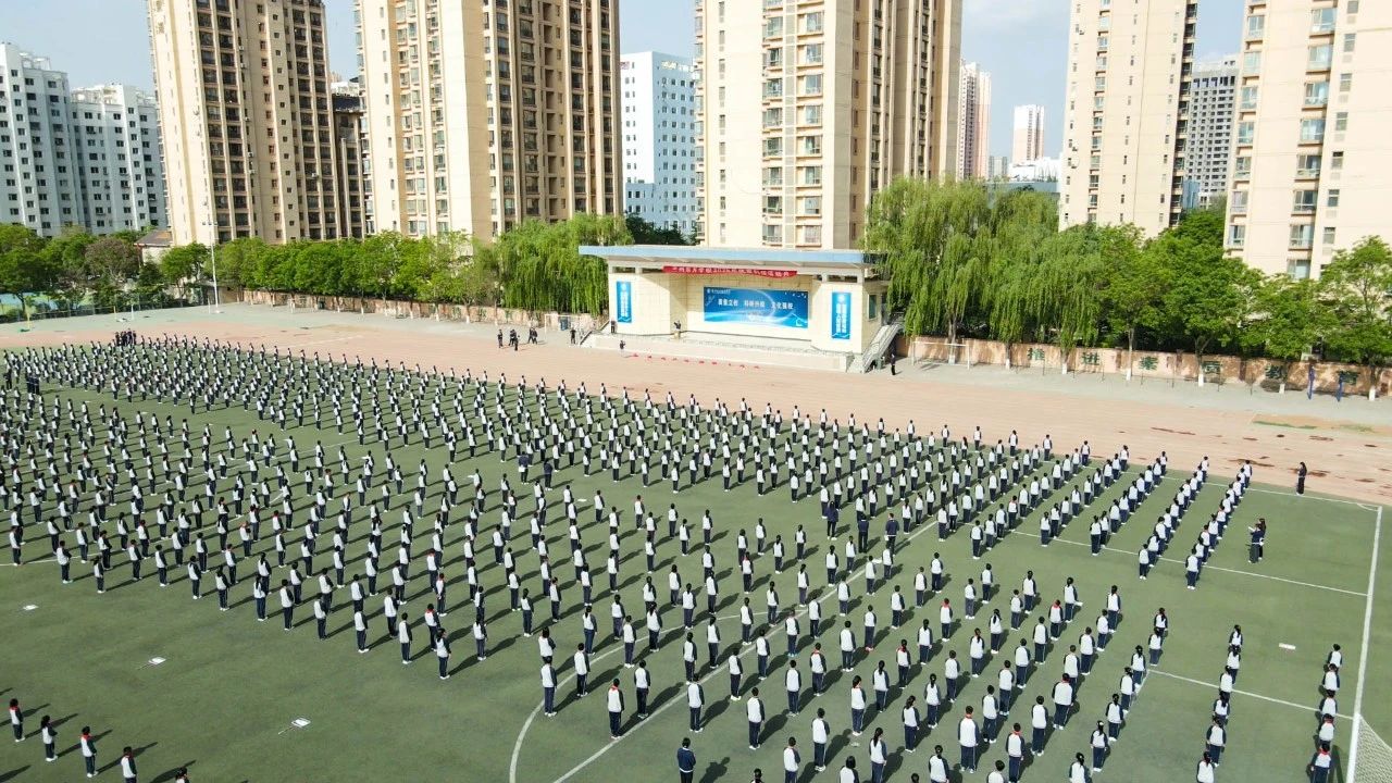 献礼二十周年校庆 | 兰州东方学校 （小学部）体育科技活动月盛大启幕