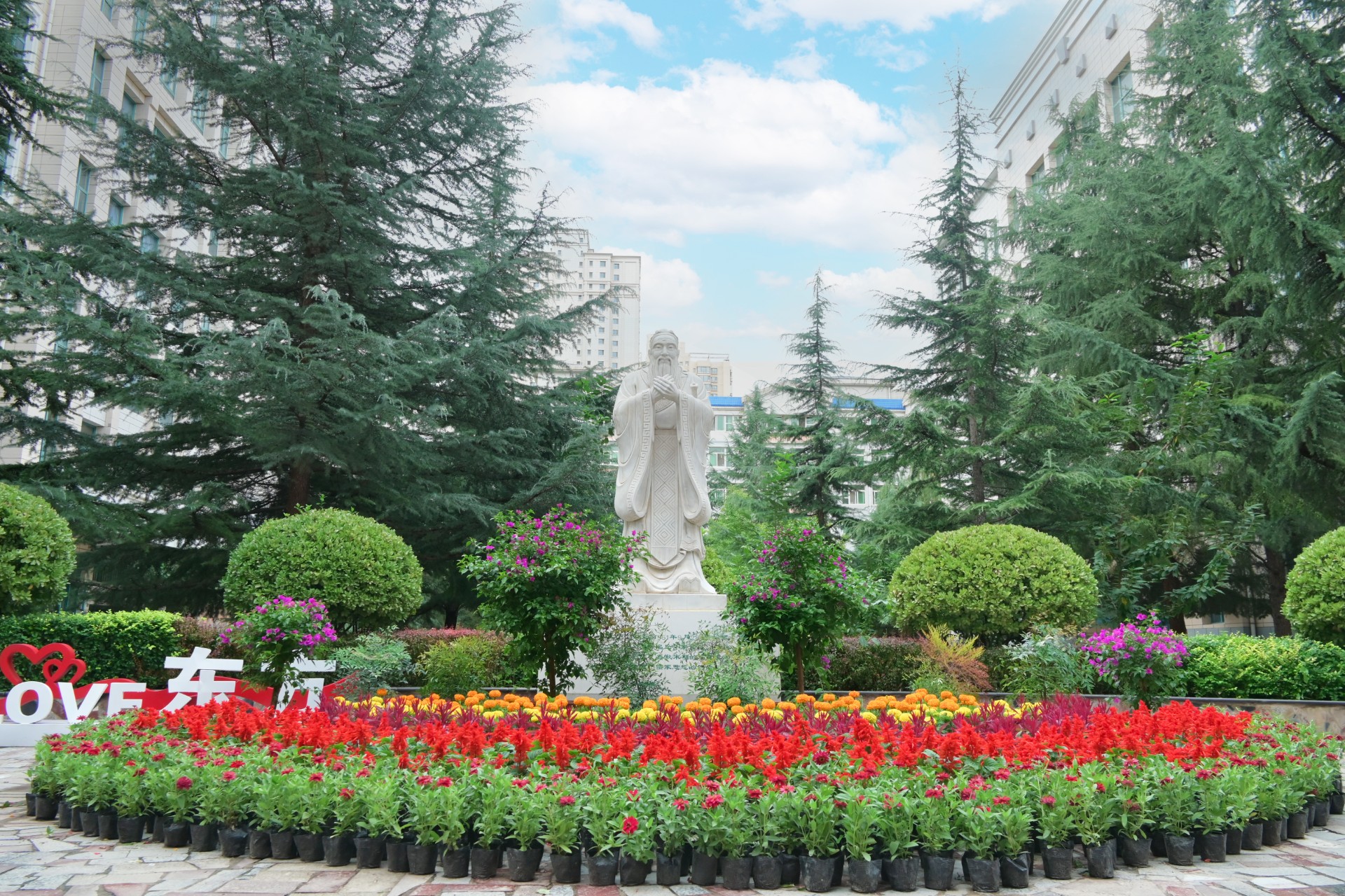 兰州东方教育集团（兰州东方中学、兰州东方学校）诚聘小学、初中各学科教师若干