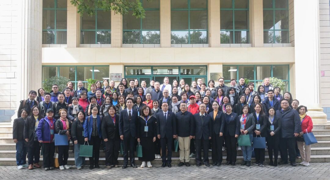 共话东方教育新样态 同绘华文教育新画卷 | “2025海外华校校长华文教育研习工作坊” 走进兰州东方教育集团