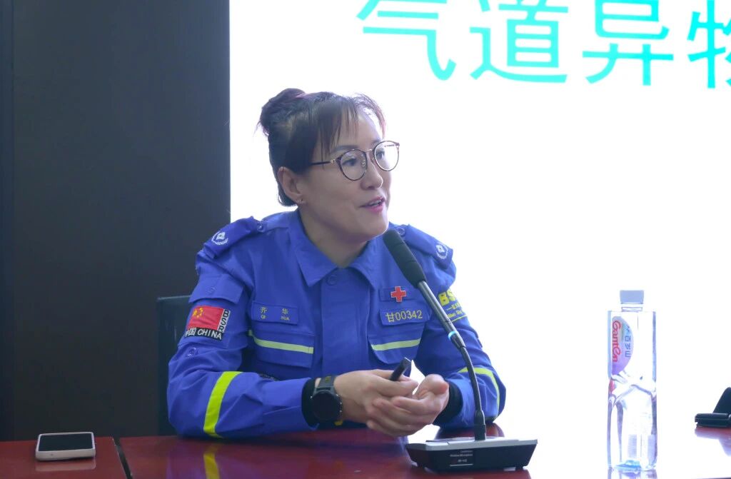 兰州东方学校七年级举办“生命守护，从我做起”应急救护专题讲座