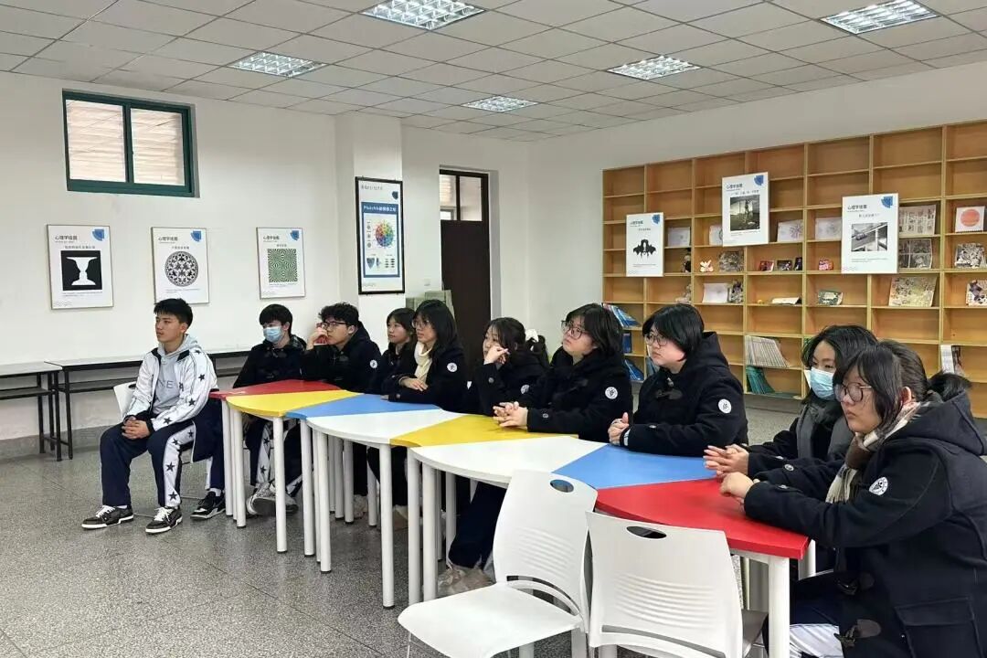 心向阳光 赋能成长︱兰州东方中学国际高中学生心理团辅活动纪实