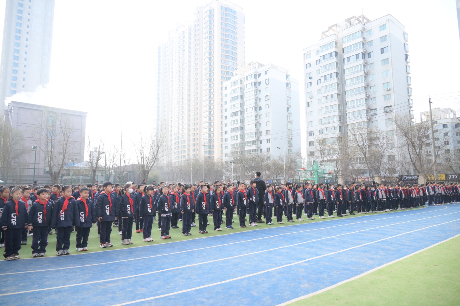 以练筑防守平安  护航童心向未来 | 兰州东方学校（小学部）开展2025—2026学年春季学期开学应急疏散演练