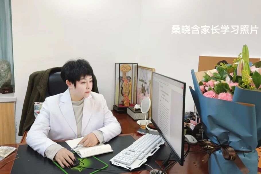 孩子总说“跟你说了，你也不懂”怎么办 | 兰州东方学校七年级家长学校课堂纪实